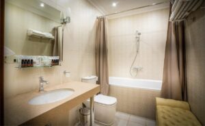 Suite with city view