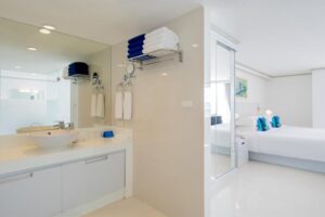 Super Deluxe Sea View