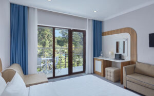 Superior with balcony