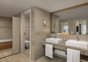 Superior Family with Sea View