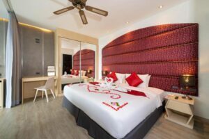 Superior Jacuzzi Suite