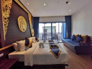 Superior Royal Blue Wing