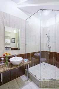 Superior with a view of the embankment