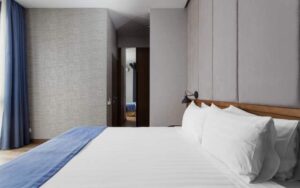 Superior with partial sea view