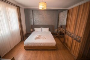 Three-Bedroom Suite with Panoramic View