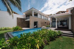 Three-Bedroom Villa Balcony Garden View, Private Pool
