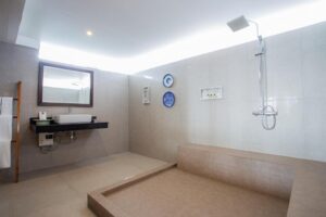 Tropical Garden View Room