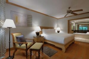 Two-Bedroom Apartment with Balcony and Garden View