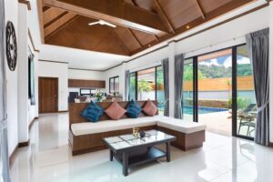 Villa with Garden View