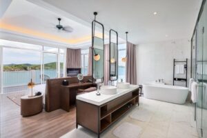 4 bedroom Ocean Villa with Private Pool