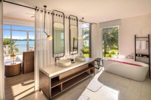 1 bedroom Beachfront Villa with Private Pool