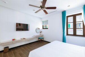 Rubia City View Window