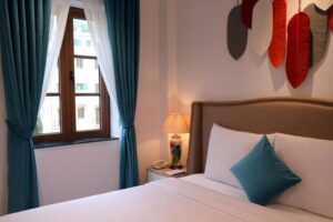 Rubia City View Window