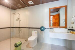 Family Room with Garden View