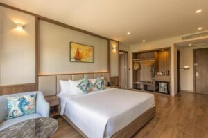 Family Room with Mountain View