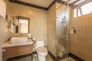 Deluxe Ocean Partial View