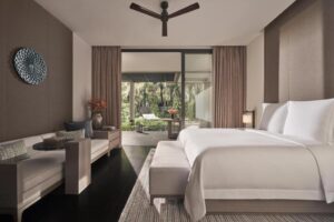 Garden Pool King Suite