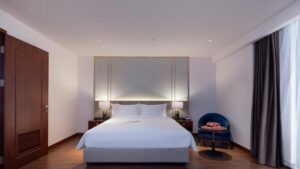 Superior Connecting Room