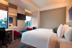Aloft, Guest room