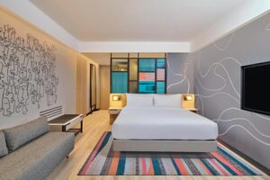 Aloft Room