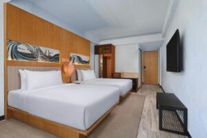 Aloft Room