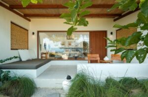 Honeymoon Suite