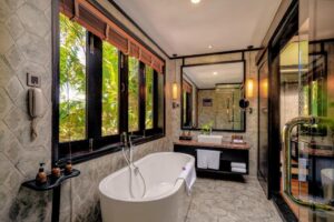 Bungalow with Garden View