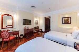 Century City Deluxe Twin