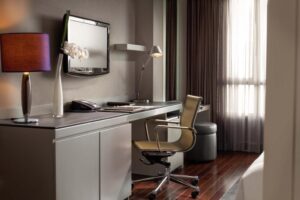 Classic King Room with City View