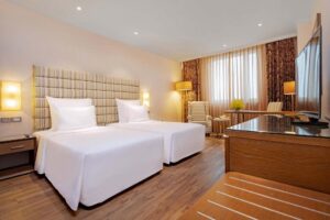 Club High Floor with Executive Lounge Access