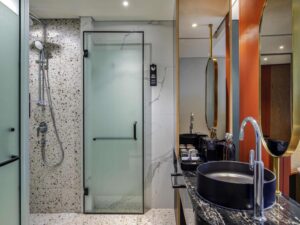 Comfort Room with Balcony 