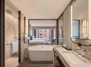 Connecting Deluxe Family King Room with Twin Bed and River View