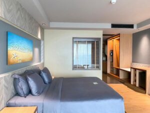 Corner Ocean Panoramic