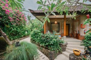 Cottage Suite with Garden View