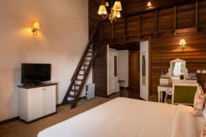 Deluxe Attic Room