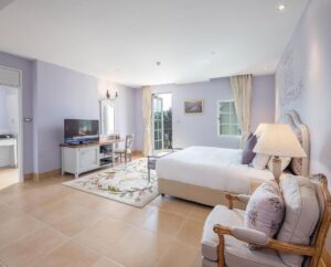 Deluxe Courtyard View