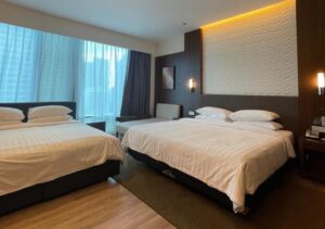 Deluxe Family Room