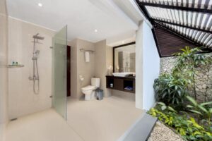 Deluxe Garden Chalet