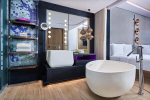 Deluxe Partial Sea View