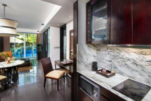 Deluxe Pool Access Suite