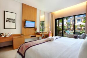 Deluxe Room Poolside