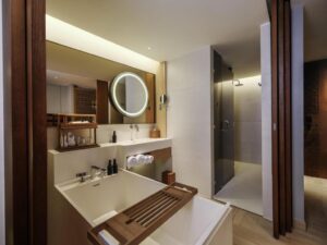 Deluxe Room with Balcony