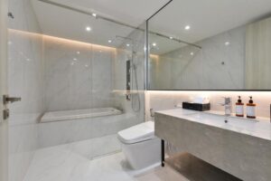 Deluxe Room with Bathtub
