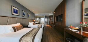 Superior Room With Partial Ocean View