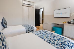 Deluxe Room with Poolside Cabana