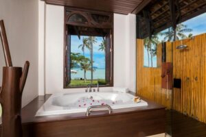 Deluxe Villa Beachfront