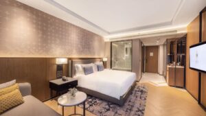 Deluxe with Lounge Access