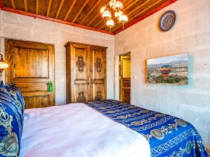 Efe Deluxe Balcony Fireplace Stone Room 