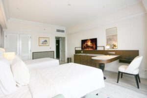 Executive Club