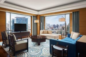 Executive Suite with Lounge Access